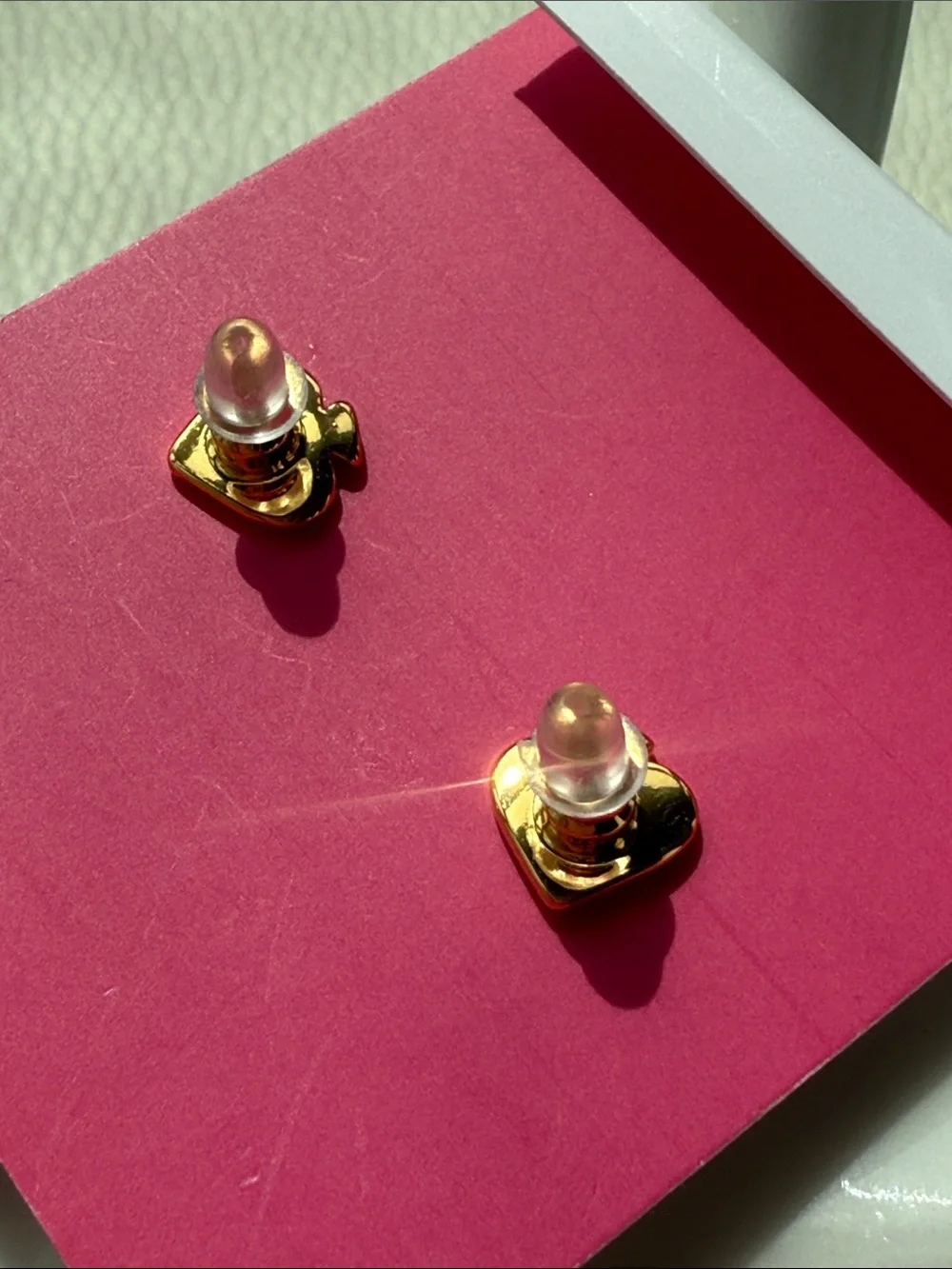 Kate Spade Dazzling Daisy Hummingbird Studs‎